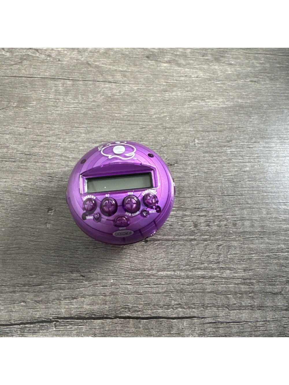 2005 Radica 20Q 20 Questions Electronic Hand Held Game Purple Tested Working